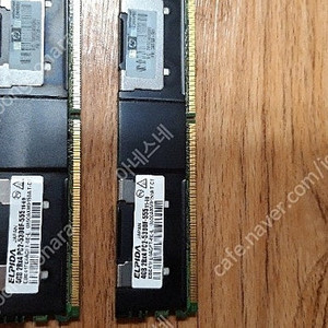서버용 메모리 4GB 2R×4 PC2-5300F 2개 있습니다. 2개에 1만원.