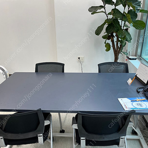2인 사무실 정리/책상+의자+이동서랍+파티션(2개씩), 회의용테이블, 서가장, 탕비장 등