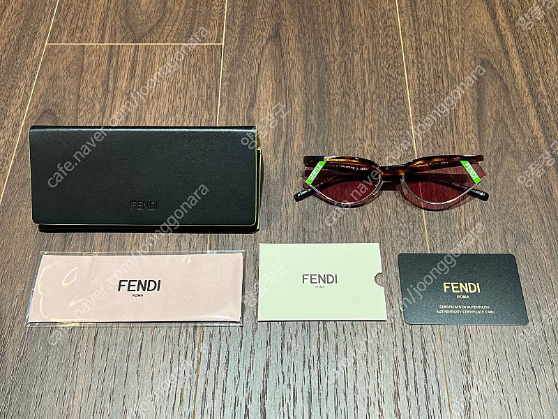 [정품][풀박스] 펜디 x 젠틀몬스터 콜라보 No.1 안경 선글라스 판매합니다.