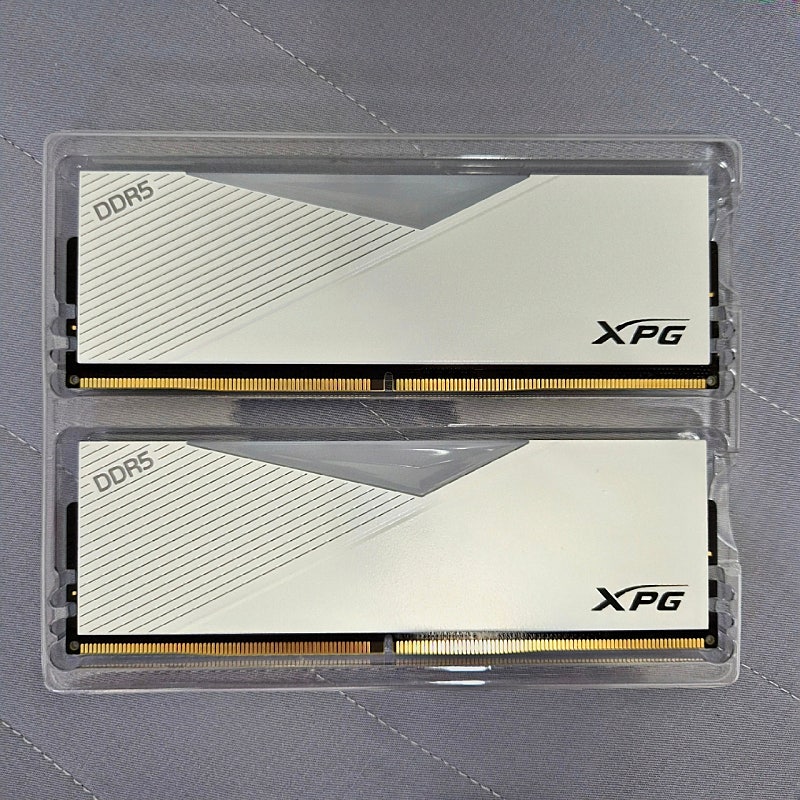ADATA XPG DDR5 램 RAM CL40 LANCER RGB 화이트 16 GB X 2