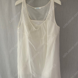 타낫 T/T Shirring string one-piece (ivory)