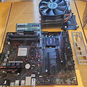 라이젠 2700x, b350-plus보드, 삼성 16gb x2개, 저소음쿨러 팝니다