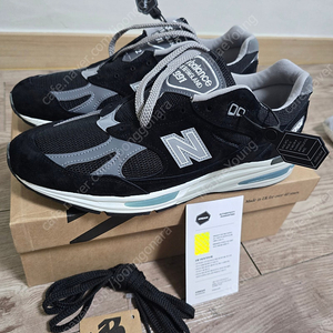 (새제품) 뉴발란스 991v2 블랙 290