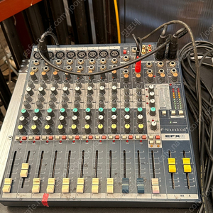 Soundcraft efx8 아날로그믹서