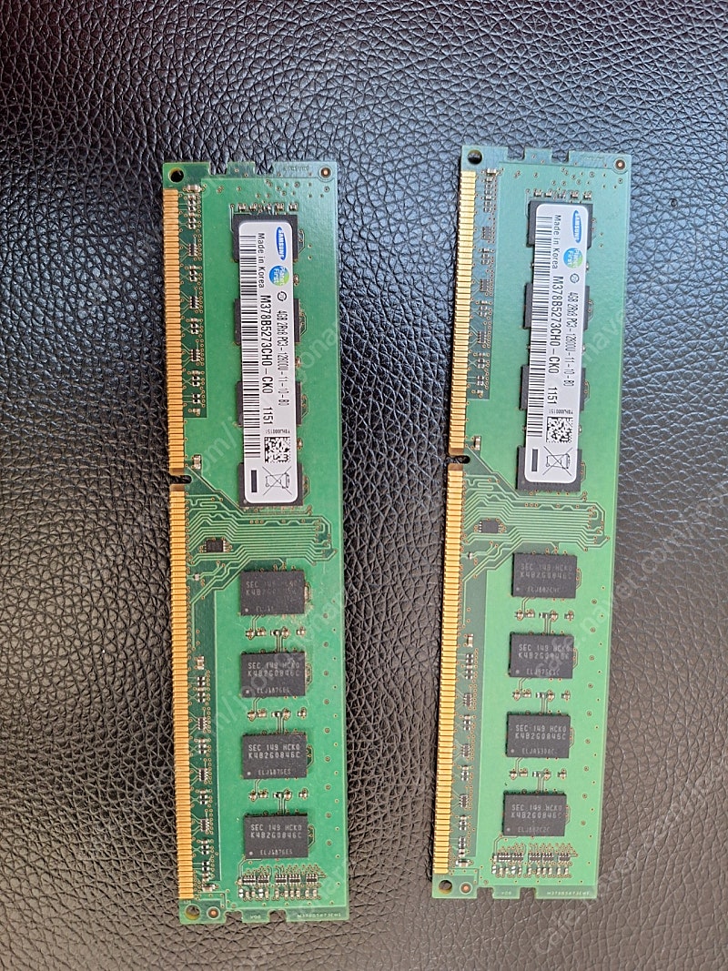 데스크탑 DDR3 4GB 12800 삼성 양면. 2개