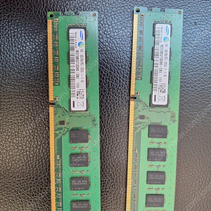 데스크탑 DDR3 4GB 12800 삼성 양면. 2개