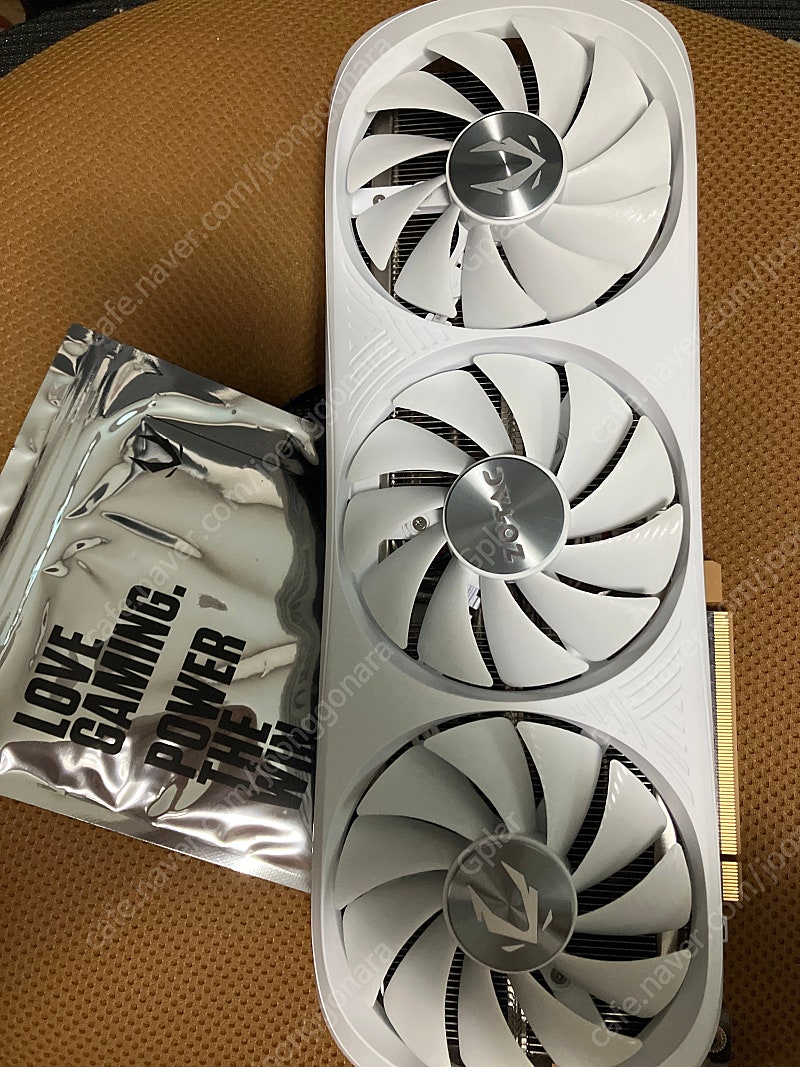 조텍 RTX 4080 SUPER 팝니다(단순 벤치마킹)