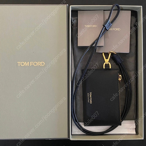 반값으로내림!새상품)82만원 톰포드 Tomford 스트랩 가죽카드지갑