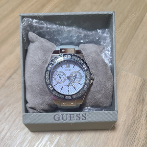 GUESS(게스) 블루 데님 라임라이트 여성용 손목 시계 W0775L1 (택포)