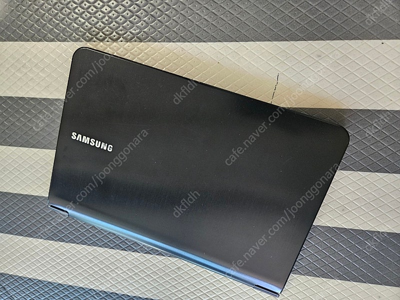 삼성노트북 i5-2537M ram 8g ssd 120g 액정문제