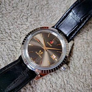 급매) 라도 골든호스 하이퍼크롬 42mm