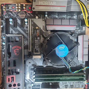 MSI B250 박격포 메인보드 판매합니다.