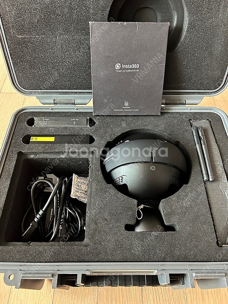 인스타360 Pro2 + 파사이트 + 충전기 세트 팝니...--1