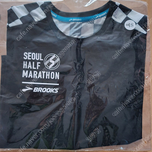 서울하프마라톤 티셔츠 브룩스 여자S 미사용 새제품 팝니다.