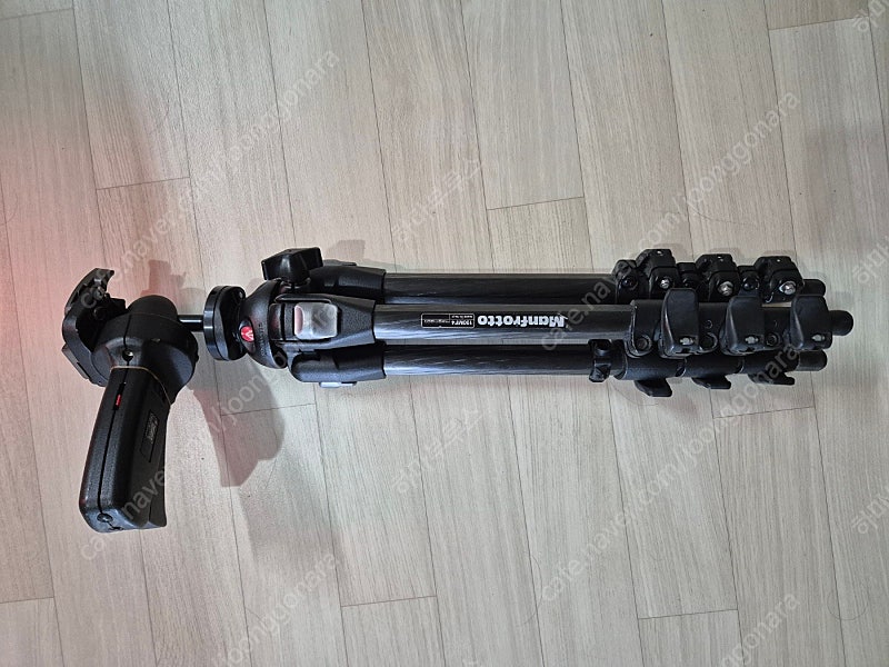 맨프로토 Manfrotto 190MF4 + 322RC2 카메라 삼각대