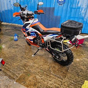 Ktm 890