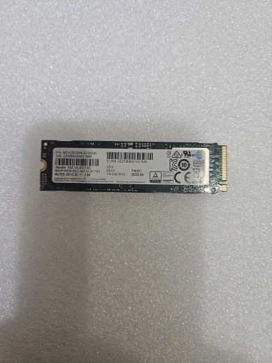 삼성 M.2 SSD 하드 512GB 입니다