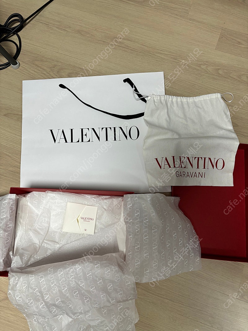 발렌티노 정품 여자신발 풀박스+쇼핑백