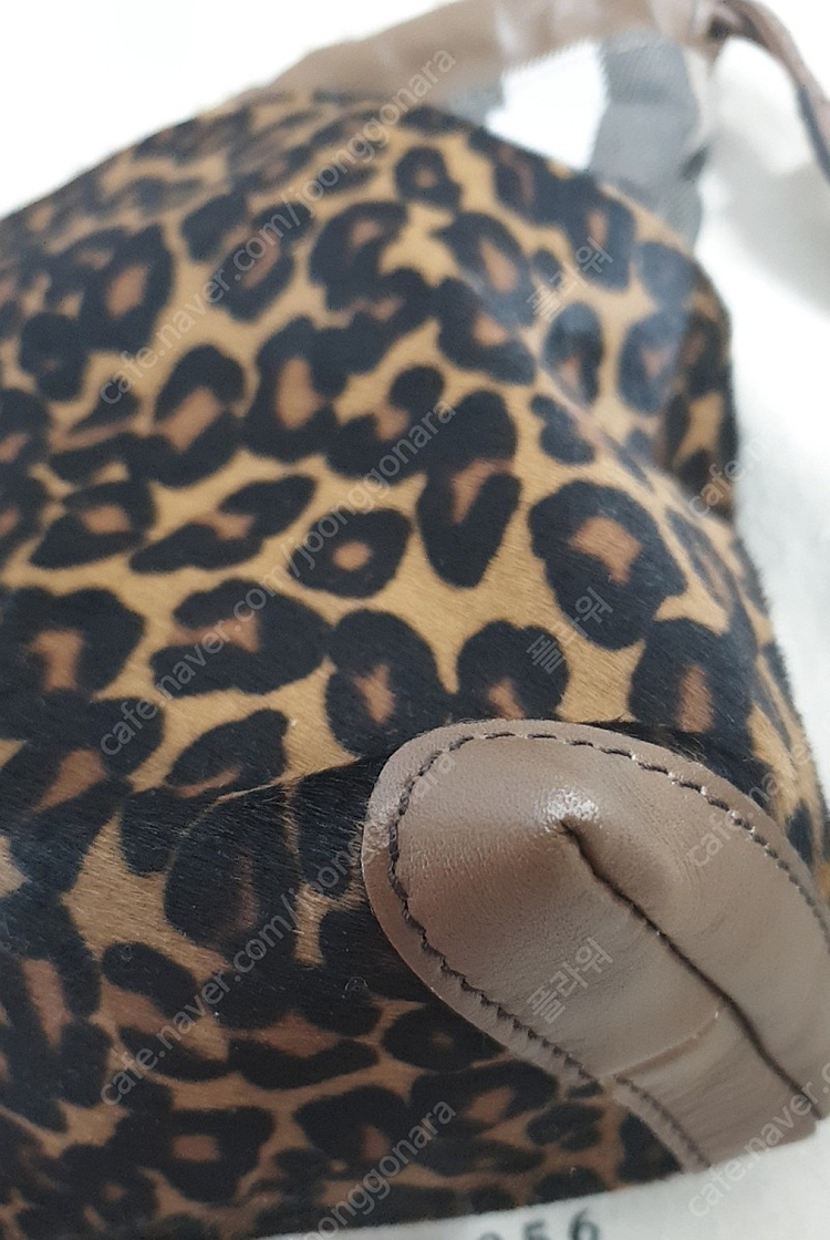 [정품] 버버리 프로섬 레오파드 크러쉬 판매합니다--5