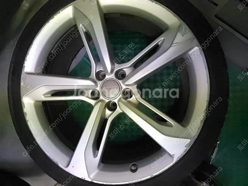 RS7 정품 21인치 휠 타이어 팝니다--0