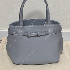 몽드몽드 클래식 레더 버클 토트 백 classic leather buckle tote bag dawn blue