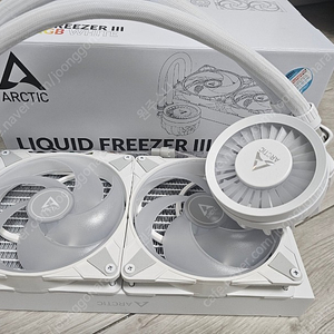 아틱 Liquid Freezer III 280 A-RGB, 리안리 SL140 V2 2개