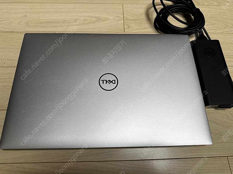 Dell XPS 15 9500 노트북 팝니다