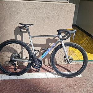 BMC SLR01 FIVE (2022) 업굴 모델 판매합니다.