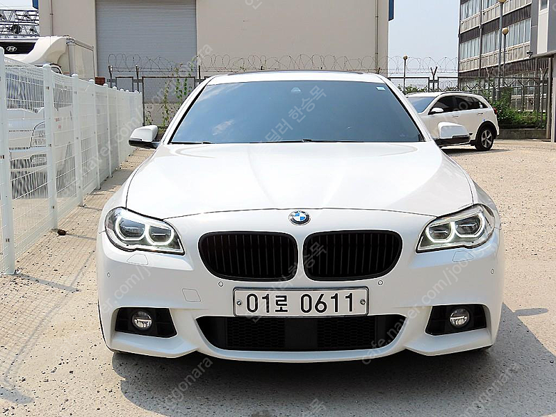 BMW5시리즈 (F10) 520d M 에어로다이나믹 프로중고차 할부 리스 카드 저신용자 전액할부 승인