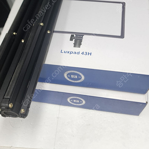 촬영조명 룩스패드 Luxpad 43H (조명+삼각대) 풀박 2대 팝니다.