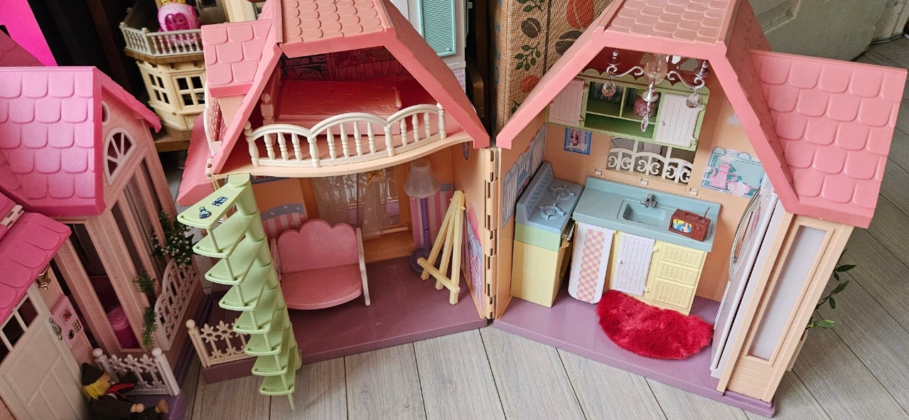 바비 미미 쥬쥬 인형집 제니의 행복한이층집 실바니안 인형옷 연지인형 등 이미지