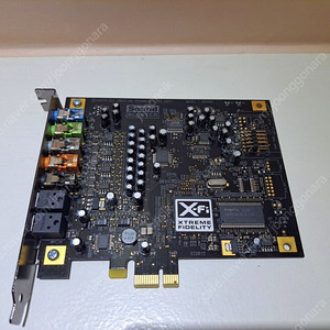 사운드블라스터 X-FI TITANIUM 티타늄 SB0800 7.1채널 광출력 사운드카드 PCI-E 크리에이티브 제품