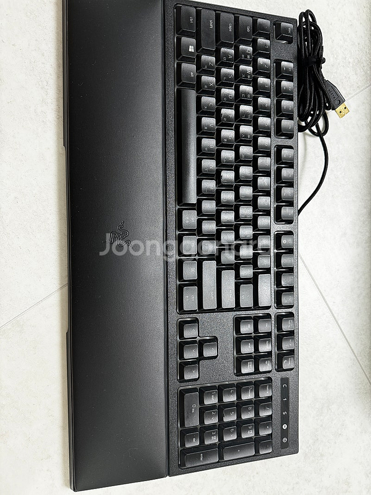 레이저 오나타 크로마 키보드 판매 합니다--7