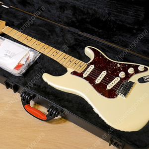 [부산] 펜더 Fender Deluxe Strat Stratocaster