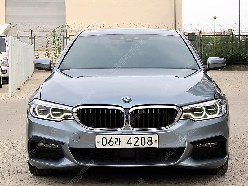 BMW5시리즈 (G30) 520d M 스포츠 플러스중고차 할부 리스 카드 저신용자 전액할부 가능합니다