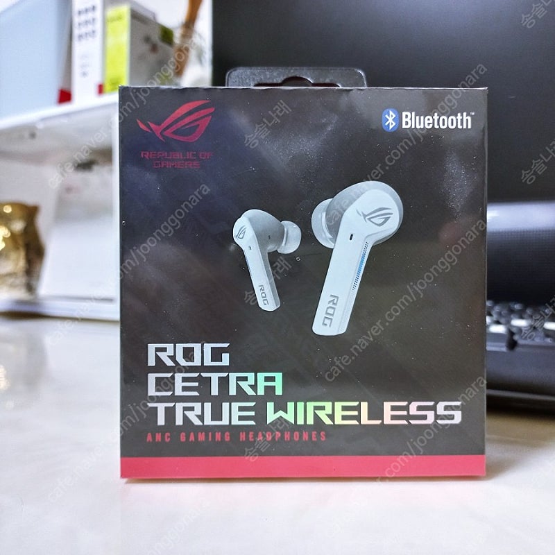 ASUS ROG CETRA TRUE WIRELESS 블루투스 무선 게이밍 이어폰 화이트 팝니다.