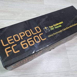 레오폴드 fc660c 화이트 토프레 무접점키보드 판매합니다.