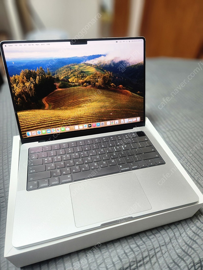 맥북 프로 14 (Apple M3 Pro 칩) 11C CPU / 14C GPU / 18GB / 512GB