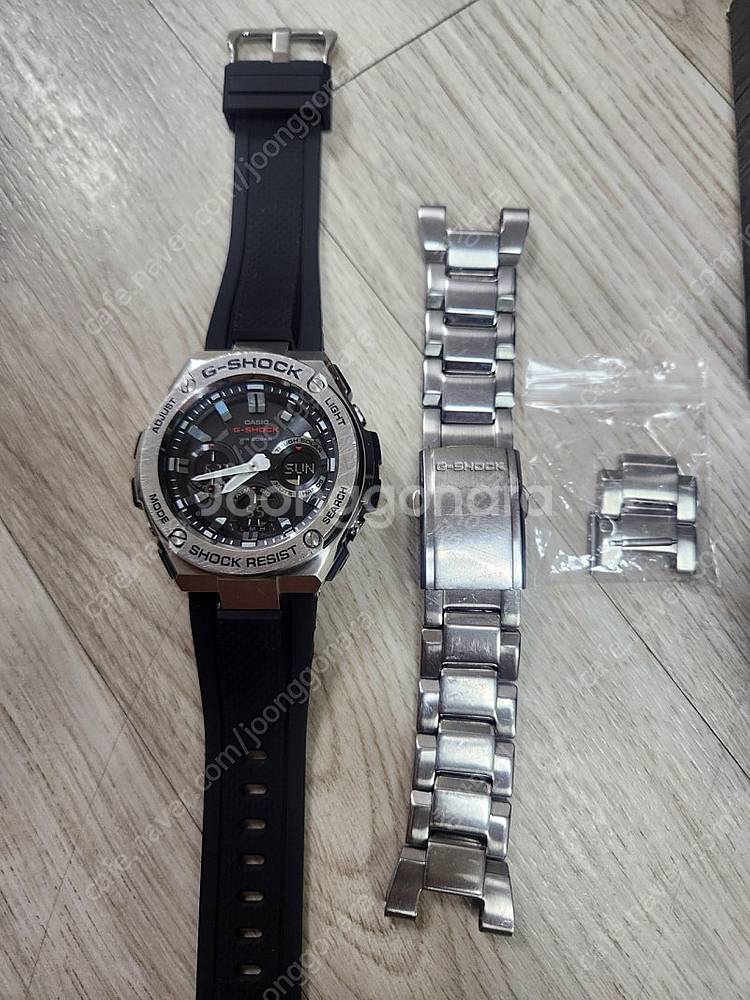 지샥 지스틸 GST-S110 손목시계 팝니다.--0