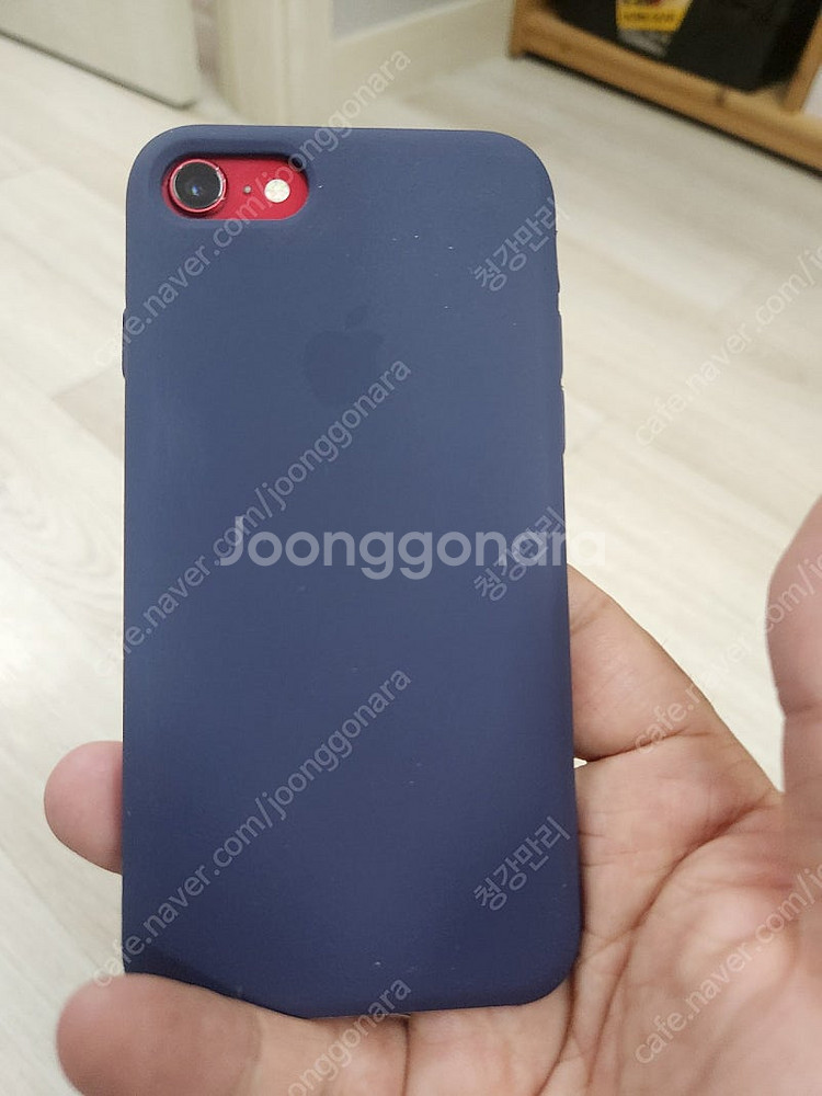 아이폰 SE2 128GB 레드 팝니다.--8