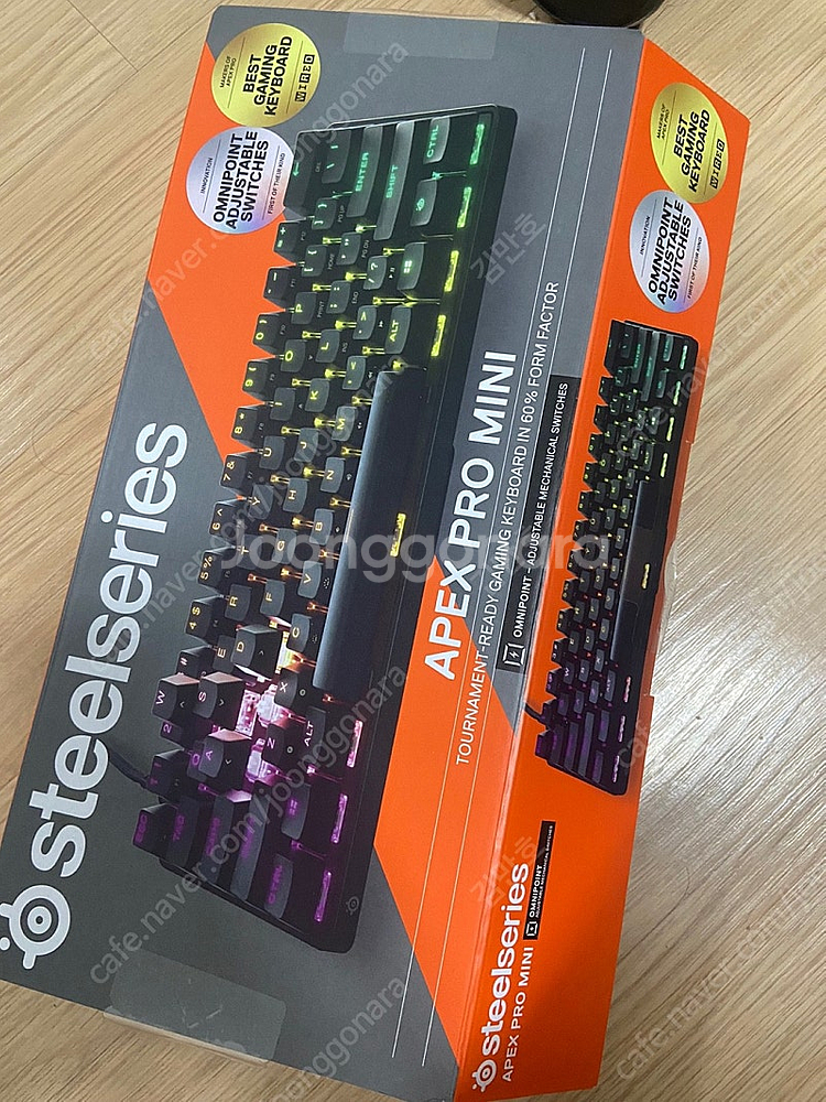 스틸시리즈 Apex pro mini 키보드 판매합니다--4
