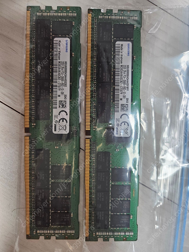 삼성전자 서버용 DDR4 32GB PC4-2666V REG ECC 2개