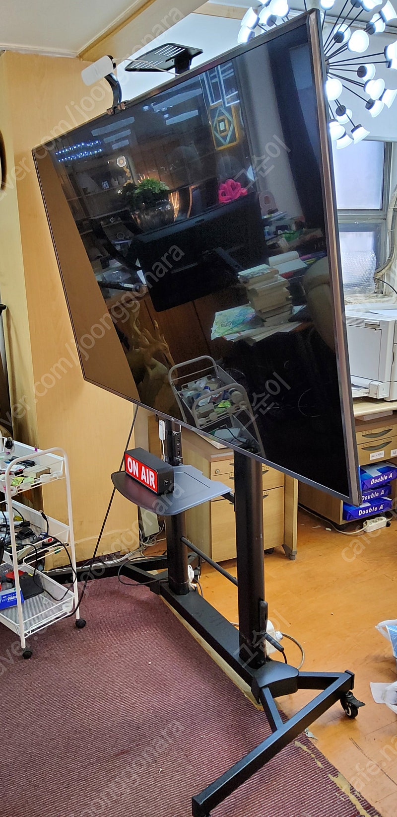 75인치 LG TV (4K UHD) + 이동식 스탠드