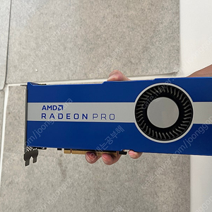 AMD Radeon Pro VII 16GB 그래픽카드. 40만원