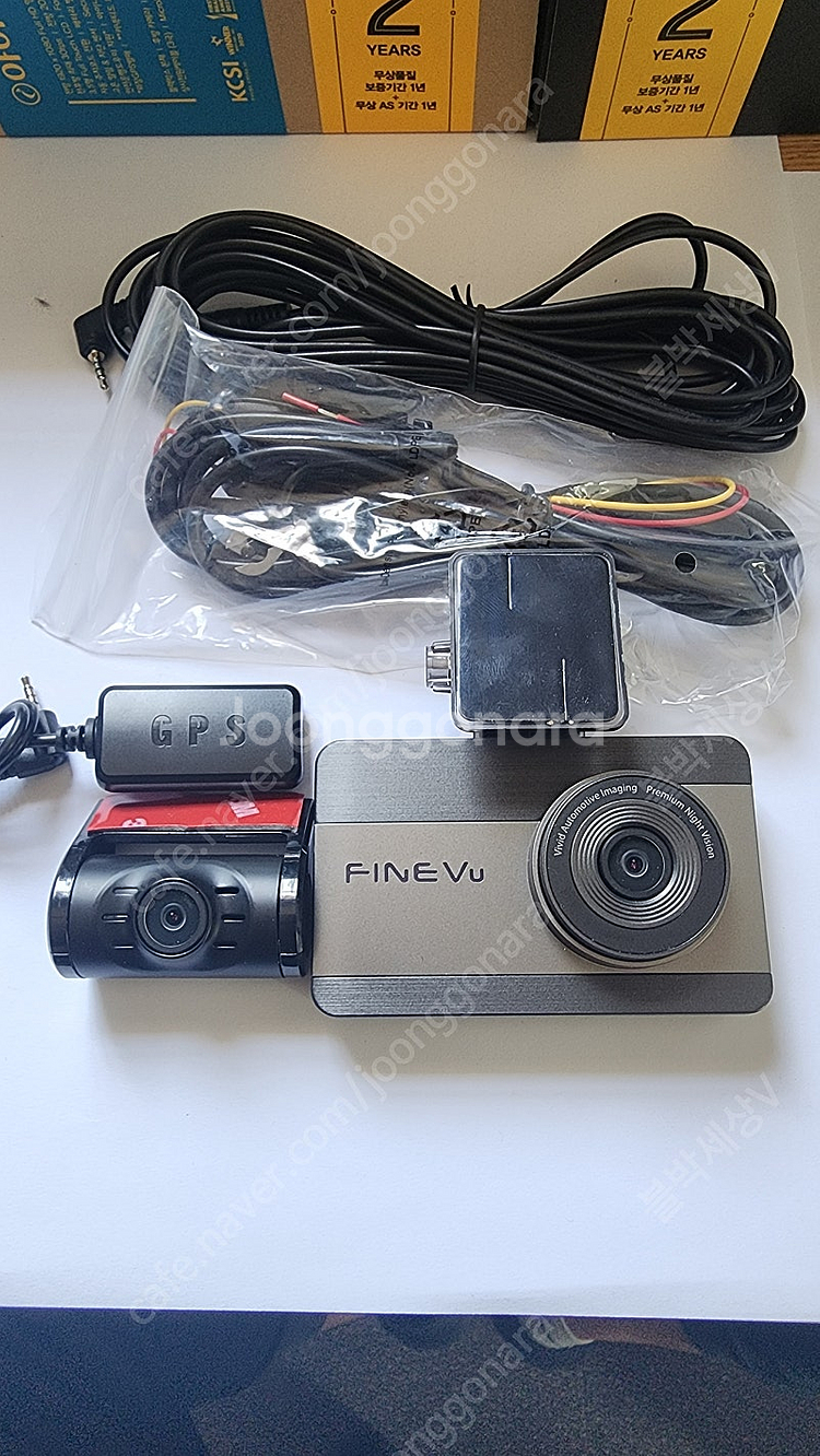 파인뷰 X700 풀세트 2채널 블랙박스 판매합니다(32기가,GPS안테나,방문시 무료설치가능)--0