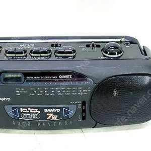 소니 붐박스, 산요 카세트 및 다양한 카세트 라디오 4종류