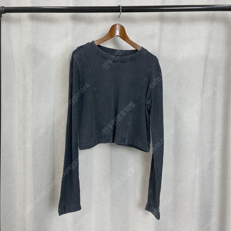 자라 ZARA 여자 크롭 긴팔티 95 K01820