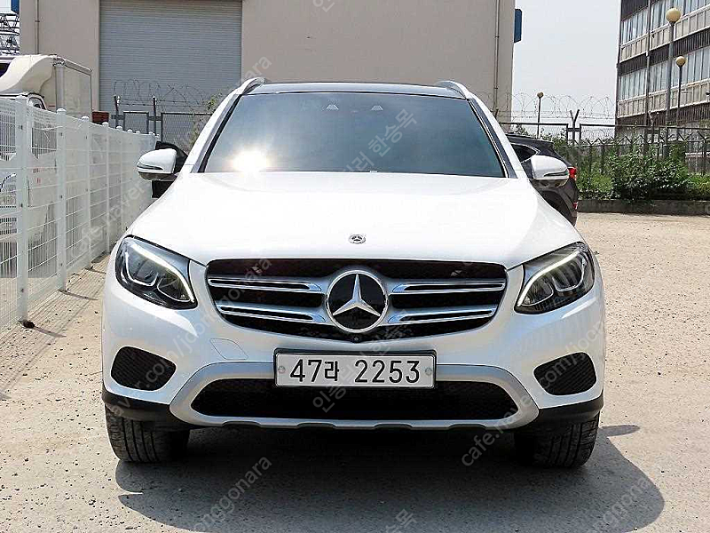 벤츠GLC클래스 X253 GLC 350 e 4MATIC 프리미엄중고차 할부 리스 카드 저신용자 전액할부 가능