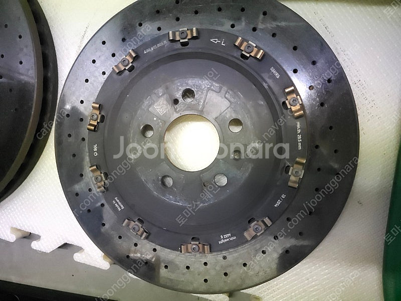 (새제품급) 아우디 RS7 R8 S8 카본세라믹 브레이크 풀세트 상태 S급 하이드로백 마스터실린더 포함 팝니다--3