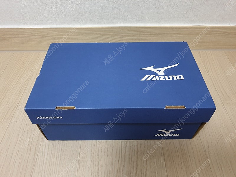 MIZUNO MORELIA NEO KL MD 미즈노 모렐리아 네오 KL MD 축구화 박스 새제품 판매합니다. 사이즈 270mm